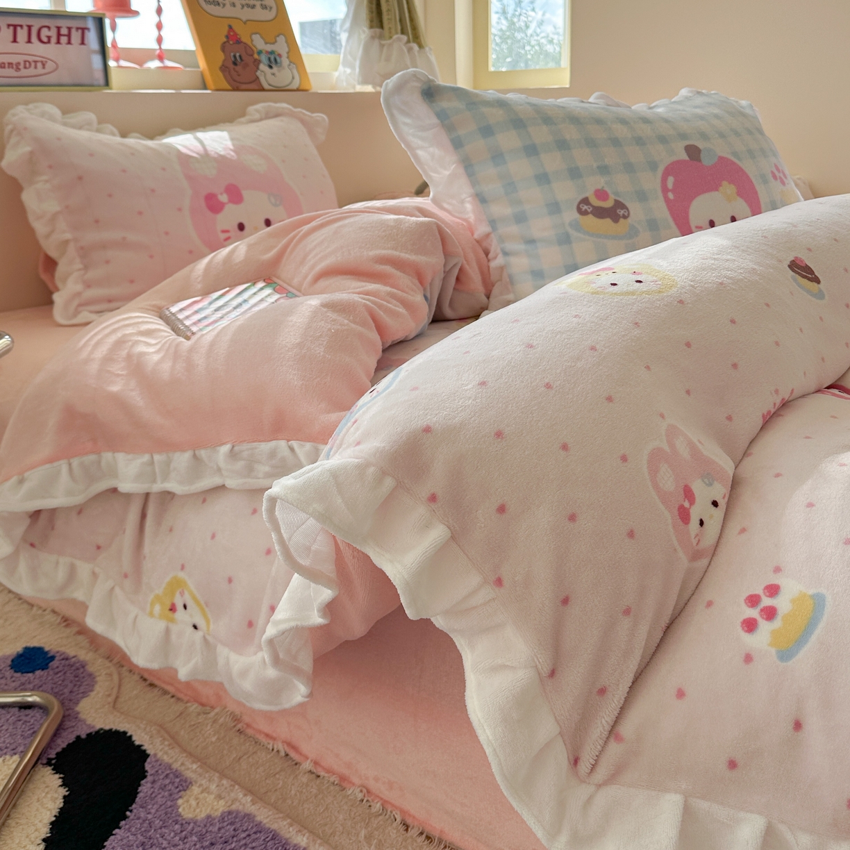 91家纺网 家纺一手货源 找家纺 美乐迪家纺 2025新款加厚牛奶绒花边四件套 甜心派对