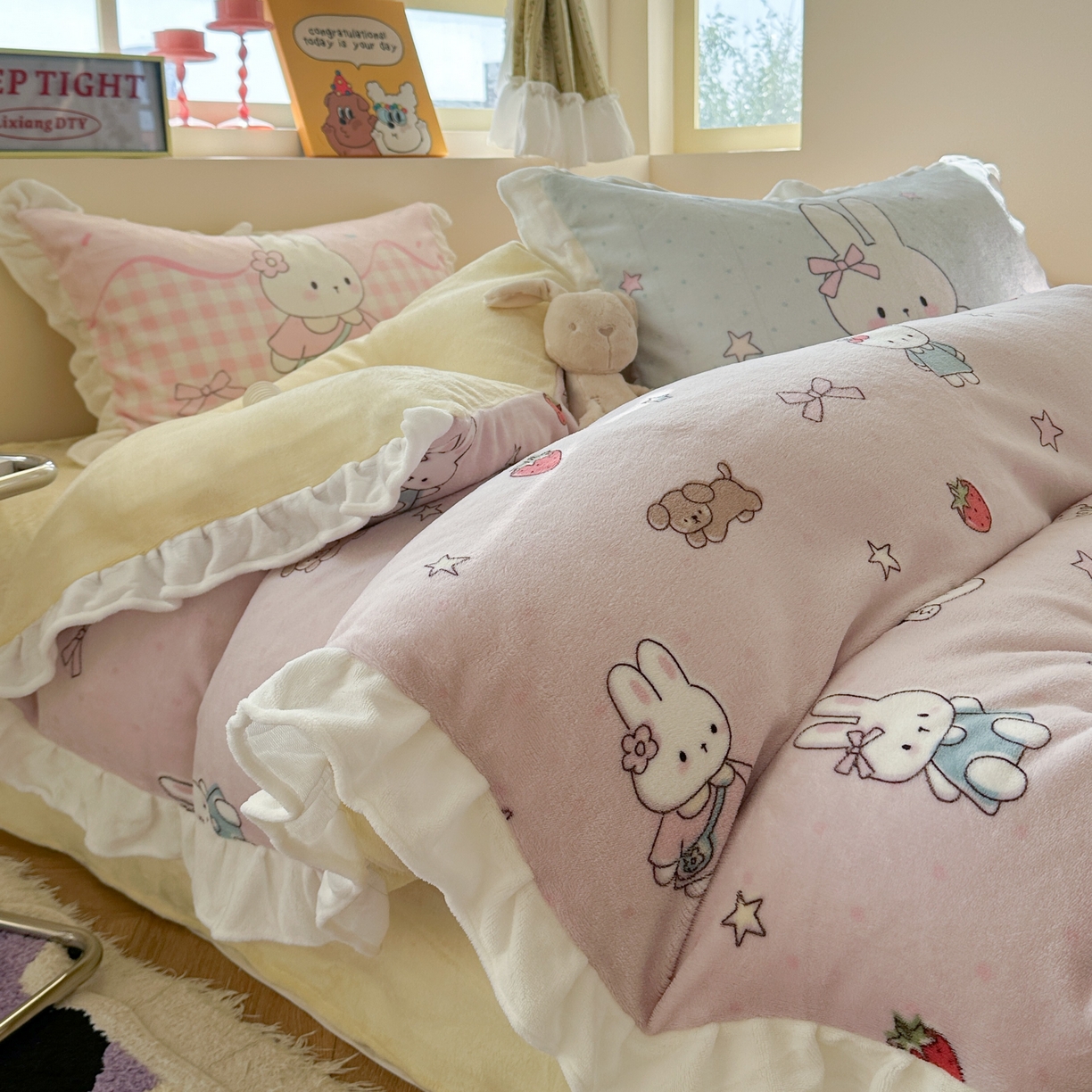 91家纺网 家纺一手货源 找家纺 美乐迪家纺 2025新款加厚牛奶绒花边四件套 甜品小兔