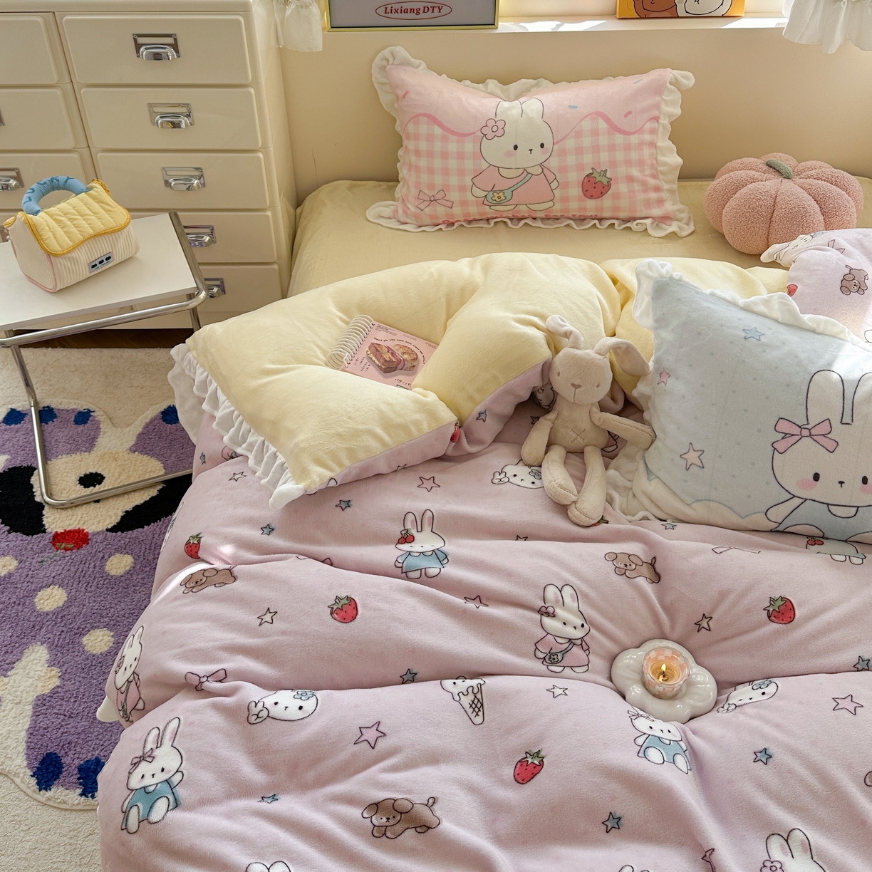 91家纺网 家纺一手货源 找家纺 美乐迪家纺 2025新款加厚牛奶绒花边四件套 甜品小兔