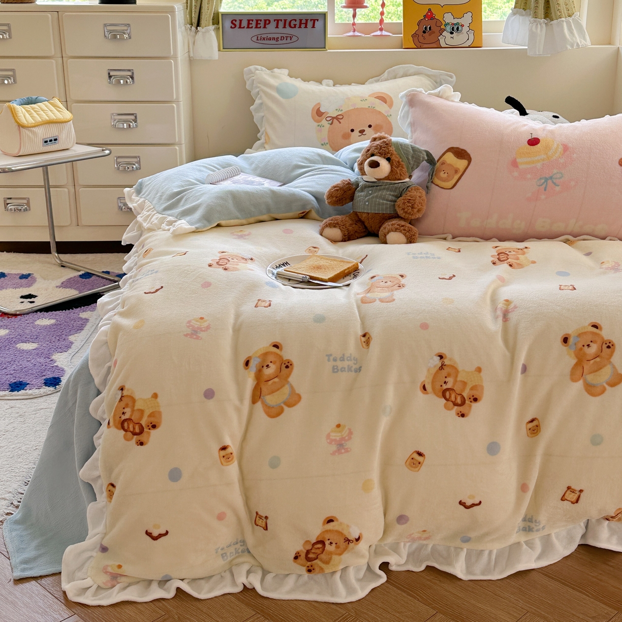 91家纺网 家纺一手货源 找家纺 美乐迪家纺 2025新款加厚牛奶绒花边四件套 烘焙熊