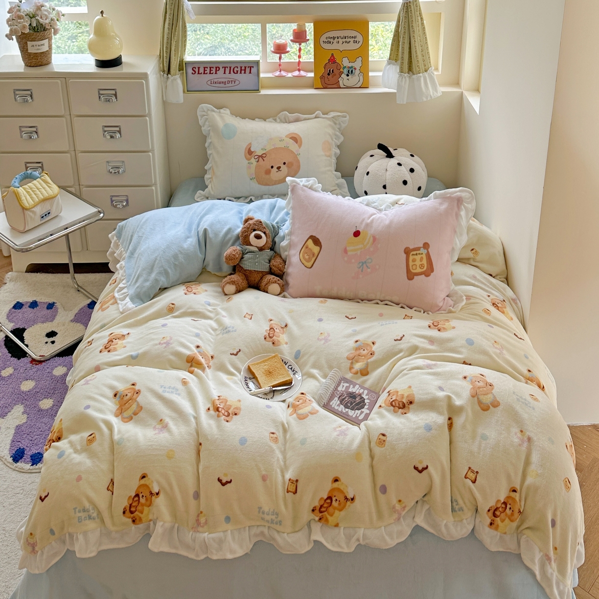 91家纺网 家纺一手货源 找家纺 美乐迪家纺 2025新款加厚牛奶绒花边四件套 烘焙熊