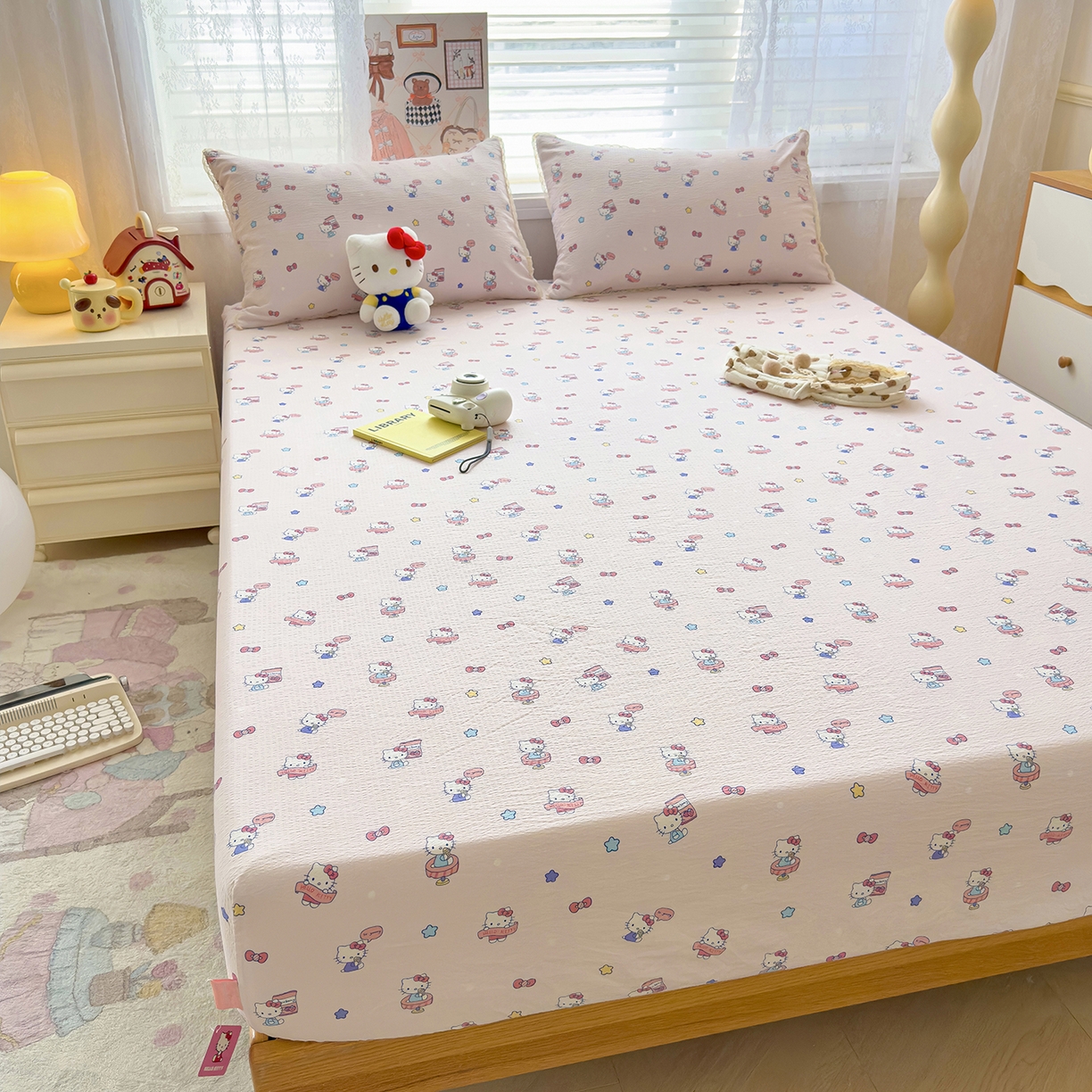 91家纺网 家纺一手货源 找家纺 （总）梦庭帛美 2025新款高克重110克云感提花皱皱纱正版三丽鸥床笠