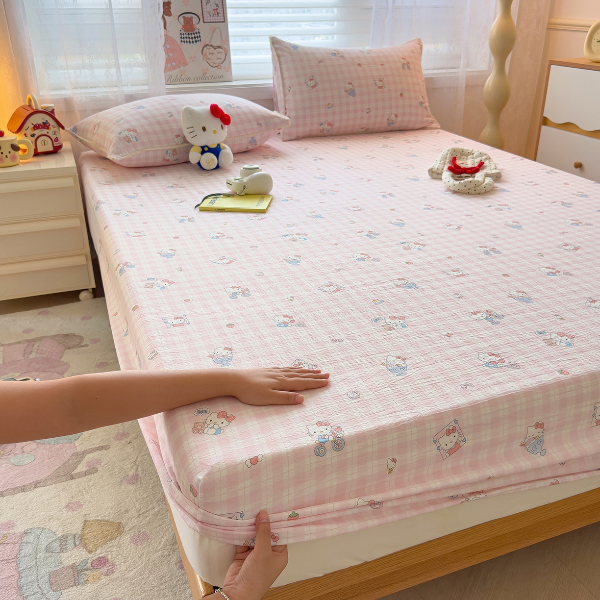 91家纺网 家纺一手货源 找家纺 （总）梦庭帛美 2025新款高克重110克云感提花皱皱纱正版三丽鸥床笠