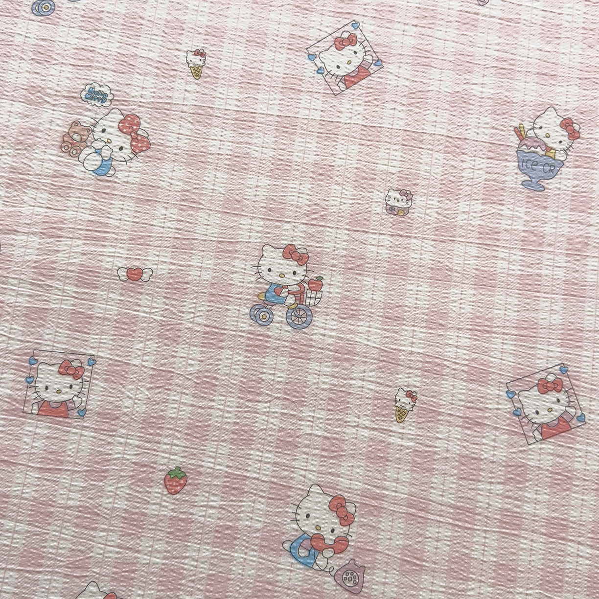 91家纺网 家纺一手货源 找家纺 梦庭帛美 2025新款高克重110克云感提花皱皱纱正版三丽鸥床笠 甜蜜电话-粉