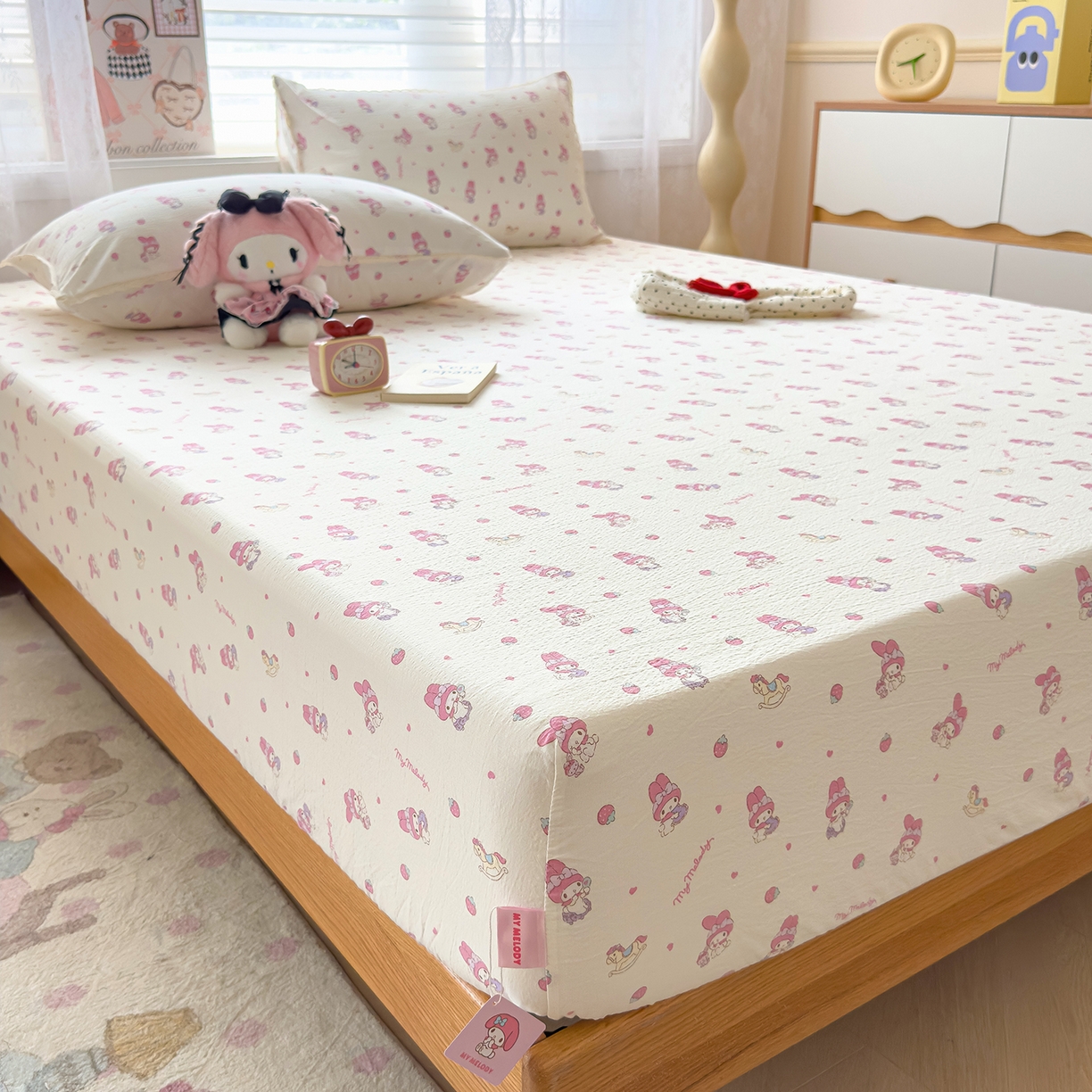 91家纺网 家纺一手货源 找家纺 梦庭帛美 2025新款高克重110克云感提花皱皱纱正版三丽鸥床笠 木马美乐蒂