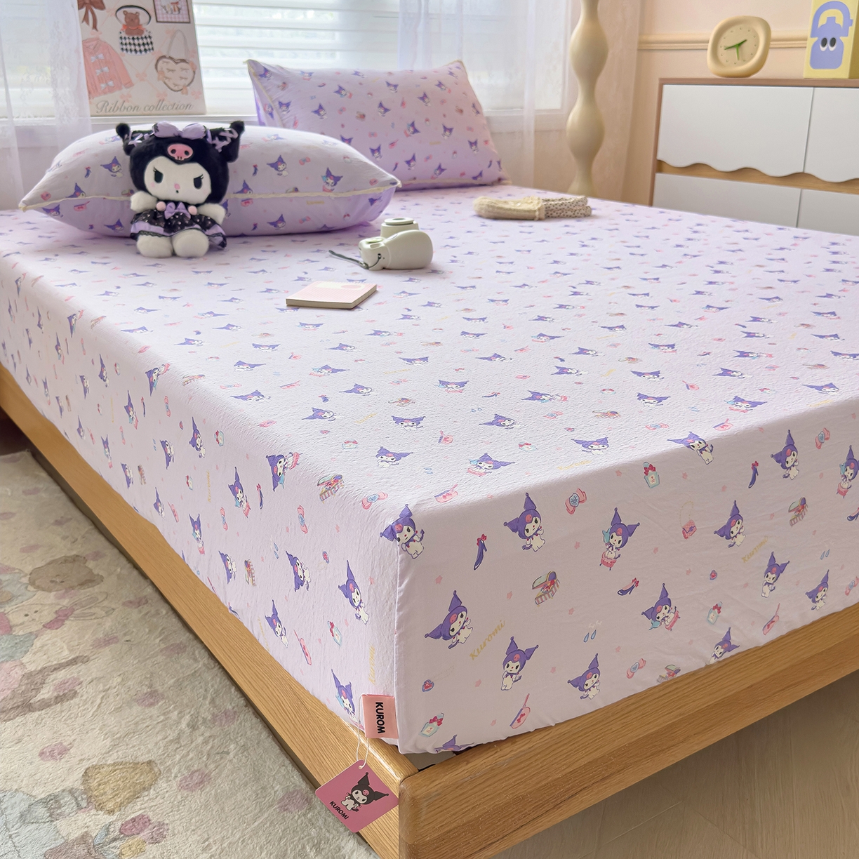 91家纺网 家纺一手货源 找家纺 梦庭帛美 2025新款高克重110克云感提花皱皱纱正版三丽鸥床笠 时尚库洛米