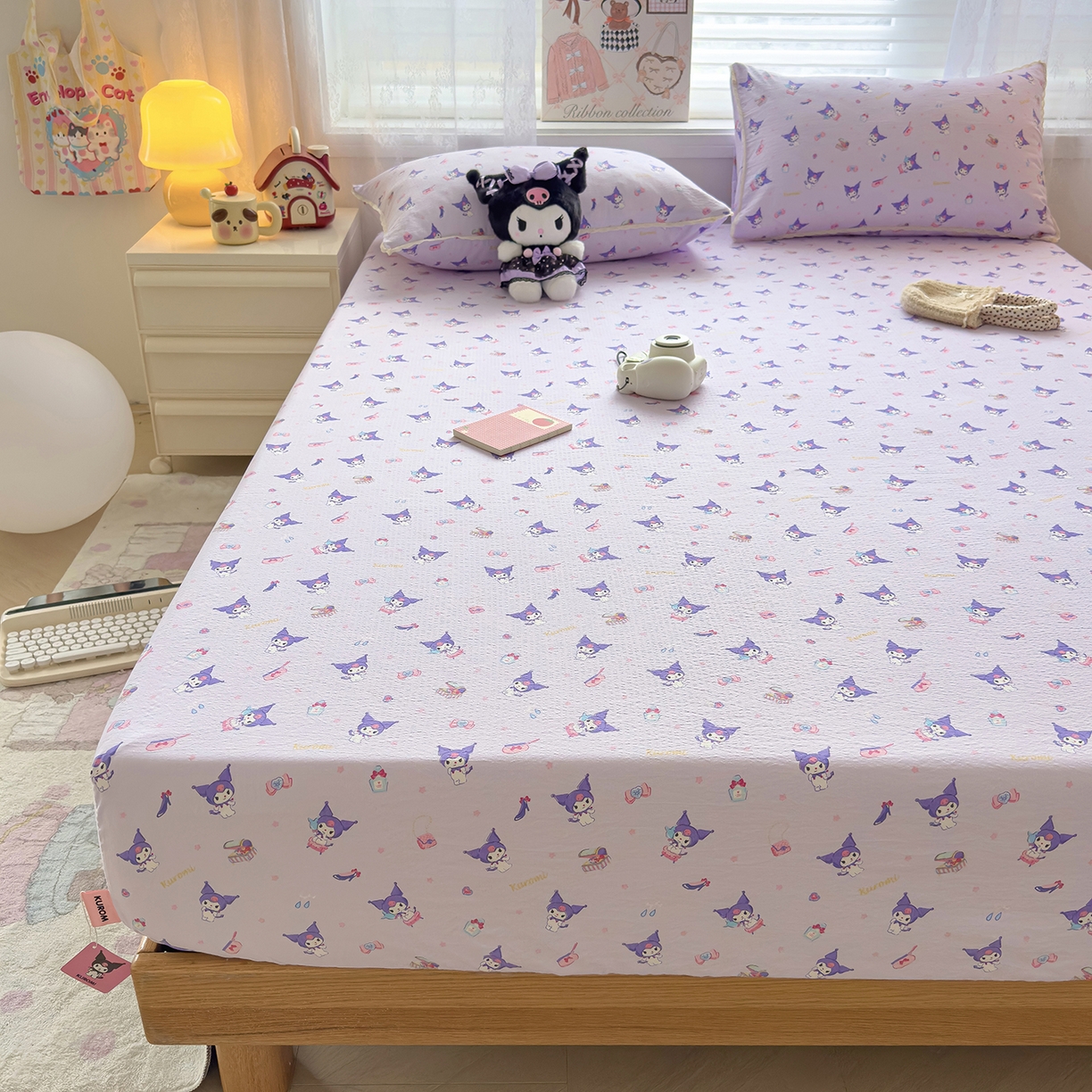 91家纺网 家纺一手货源 找家纺 梦庭帛美 2025新款高克重110克云感提花皱皱纱正版三丽鸥床笠 时尚库洛米