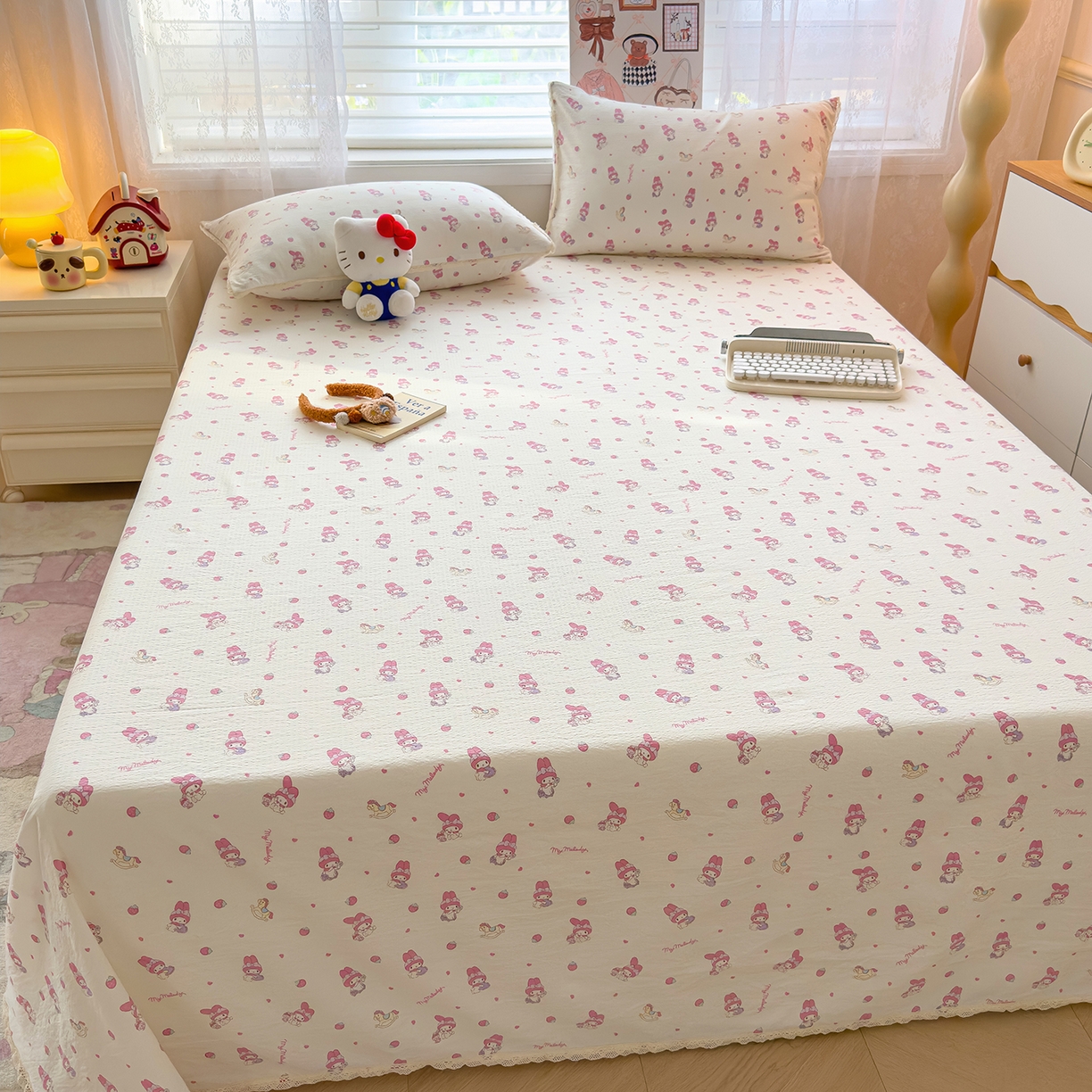 91家纺网 家纺一手货源 找家纺 梦庭帛美 2025新款高克重110克云感提花皱皱纱正版三丽鸥床单 木马美乐蒂