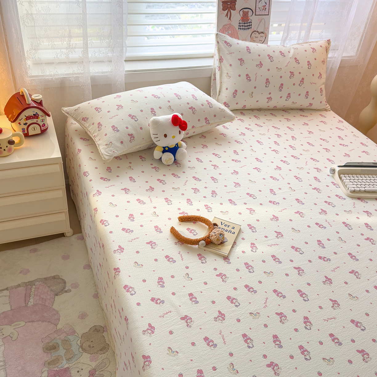 91家纺网 家纺一手货源 找家纺 梦庭帛美 2025新款高克重110克云感提花皱皱纱正版三丽鸥床单 木马美乐蒂