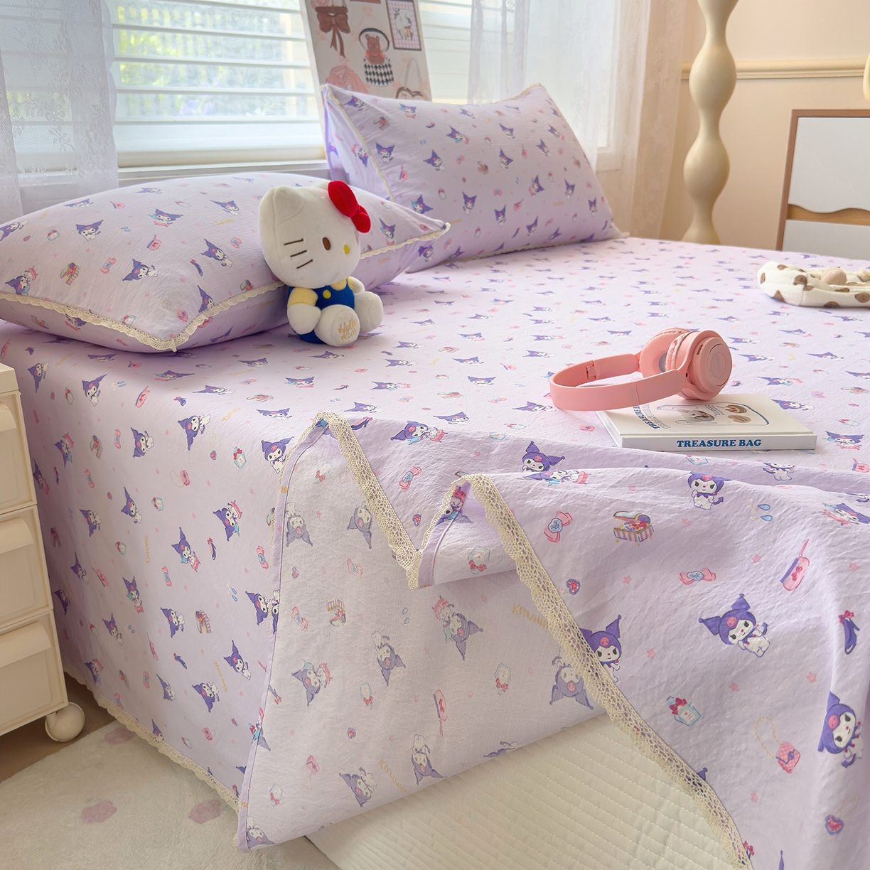 91家纺网 家纺一手货源 找家纺 梦庭帛美 2025新款高克重110克云感提花皱皱纱正版三丽鸥床单 时尚库洛米