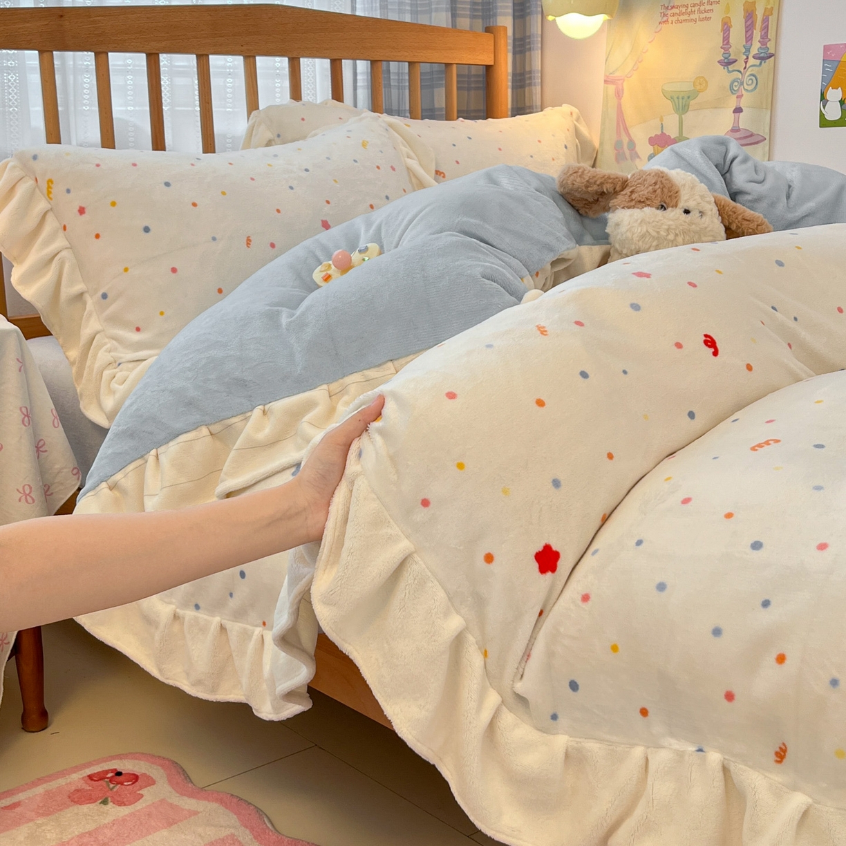 91家纺网 家纺一手货源 找家纺 （总）川悦生活 2025新款A类韩版花边牛奶绒四件套