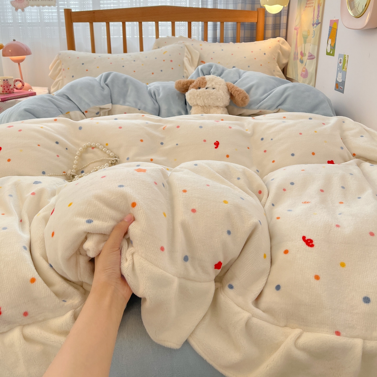 91家纺网 家纺一手货源 找家纺 （总）川悦生活 2025新款A类韩版花边牛奶绒四件套