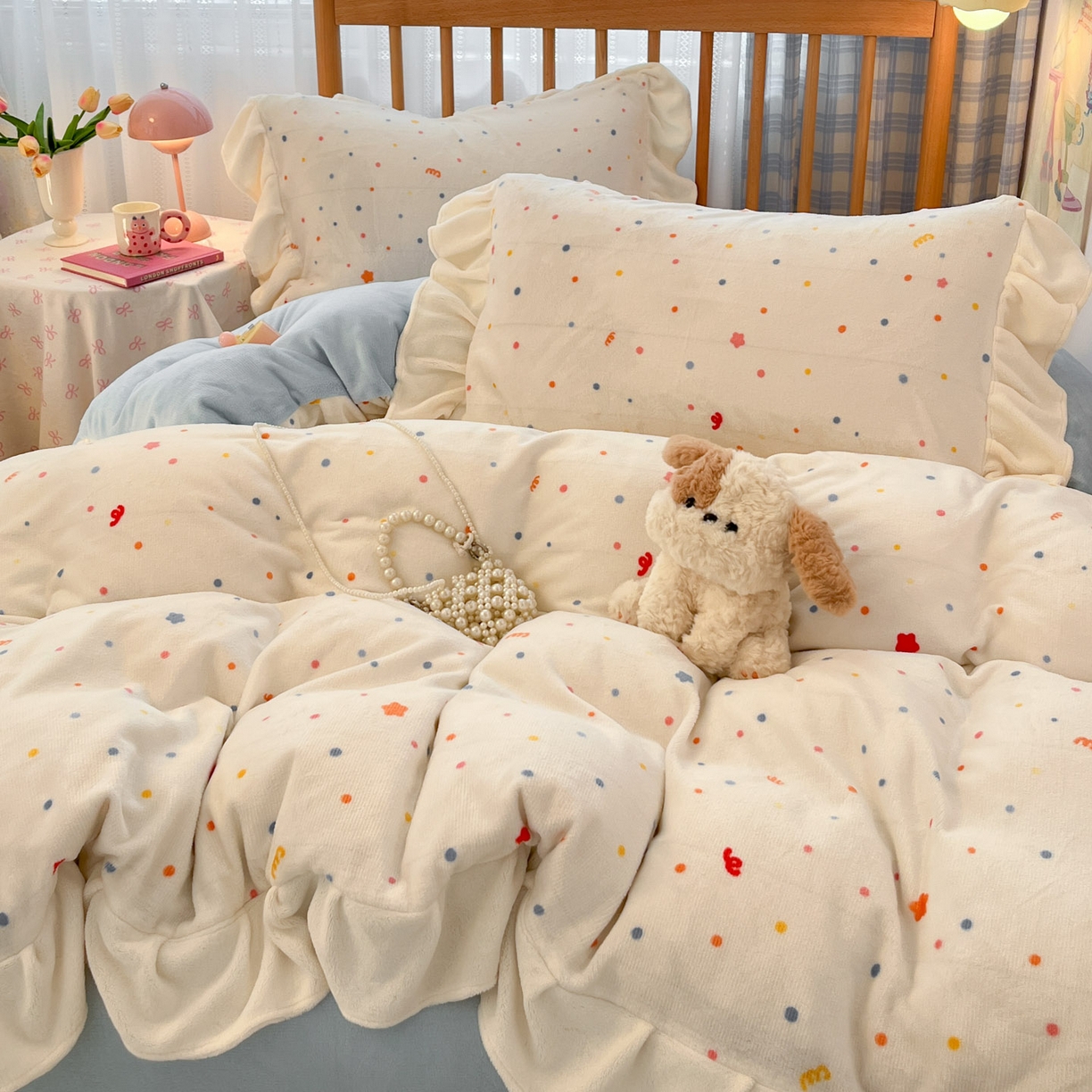 91家纺网 家纺一手货源 找家纺 （总）川悦生活 2025新款A类韩版花边牛奶绒四件套