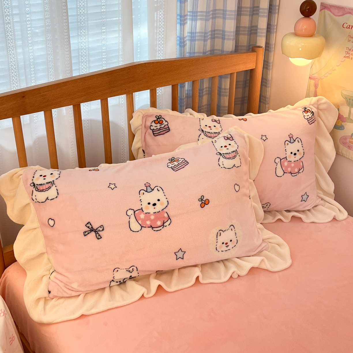 91家纺网 家纺一手货源 找家纺 川悦生活 2025新款A类韩版花边牛奶绒四件套 花边茶派小狗粉