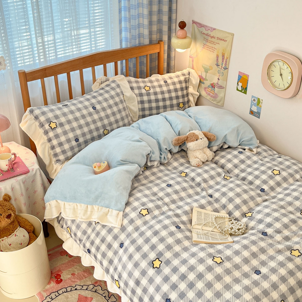 91家纺网 家纺一手货源 找家纺 川悦生活 2025新款A类韩版花边牛奶绒四件套 花边简空星号蓝