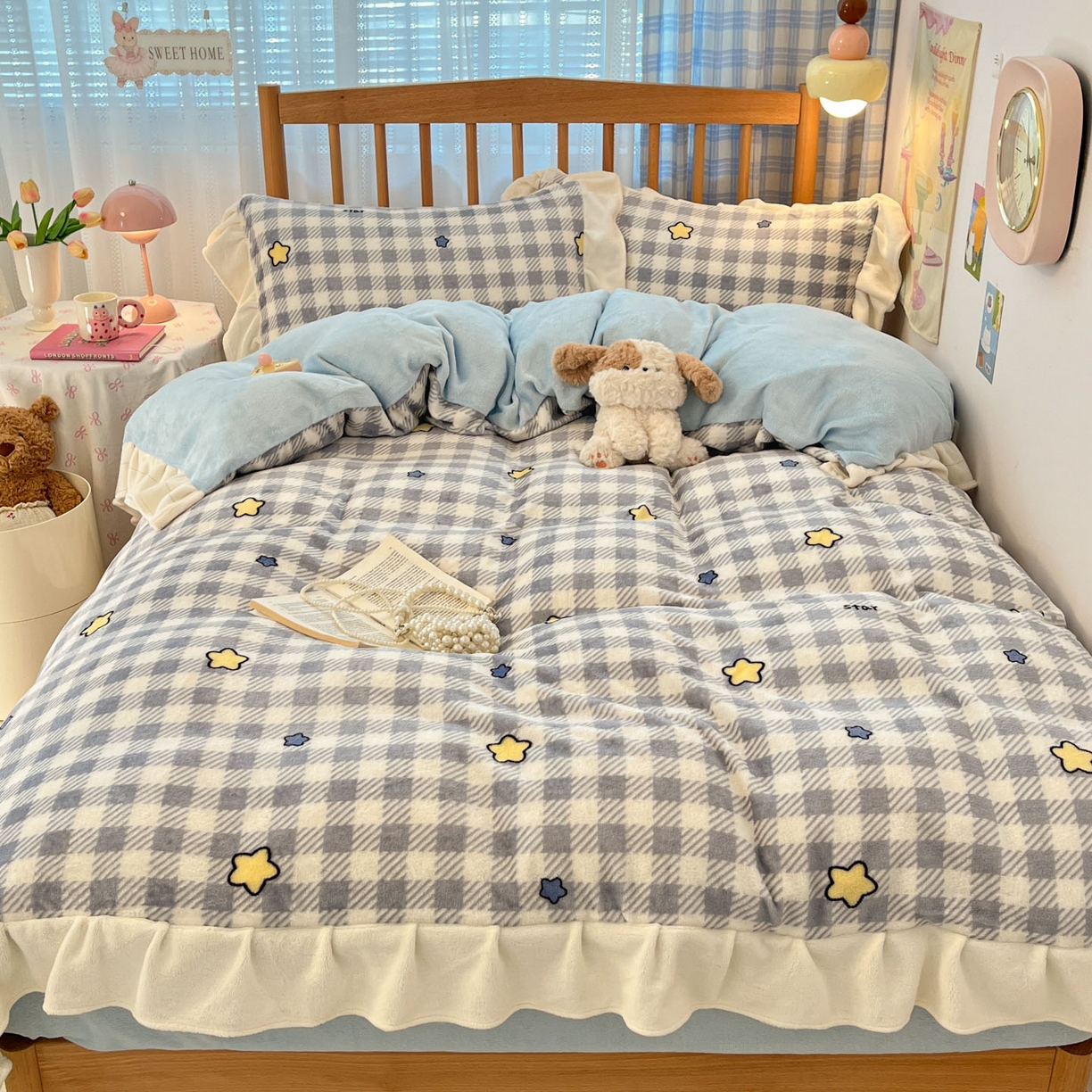 91家纺网 家纺一手货源 找家纺 川悦生活 2025新款A类韩版花边牛奶绒四件套 花边简空星号蓝