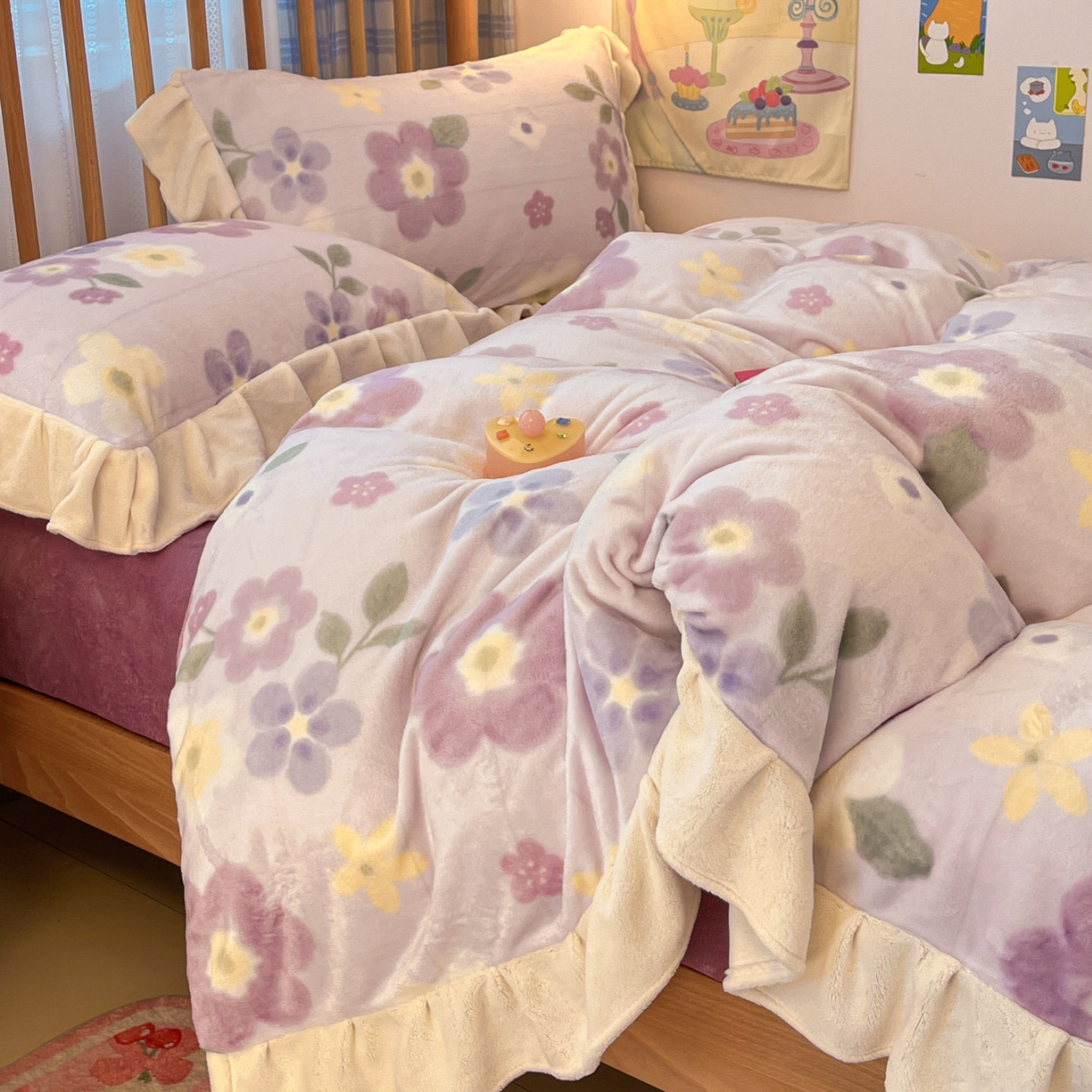 91家纺网 家纺一手货源 找家纺 川悦生活 2025新款A类韩版花边牛奶绒四件套 花边莉莉柒缇