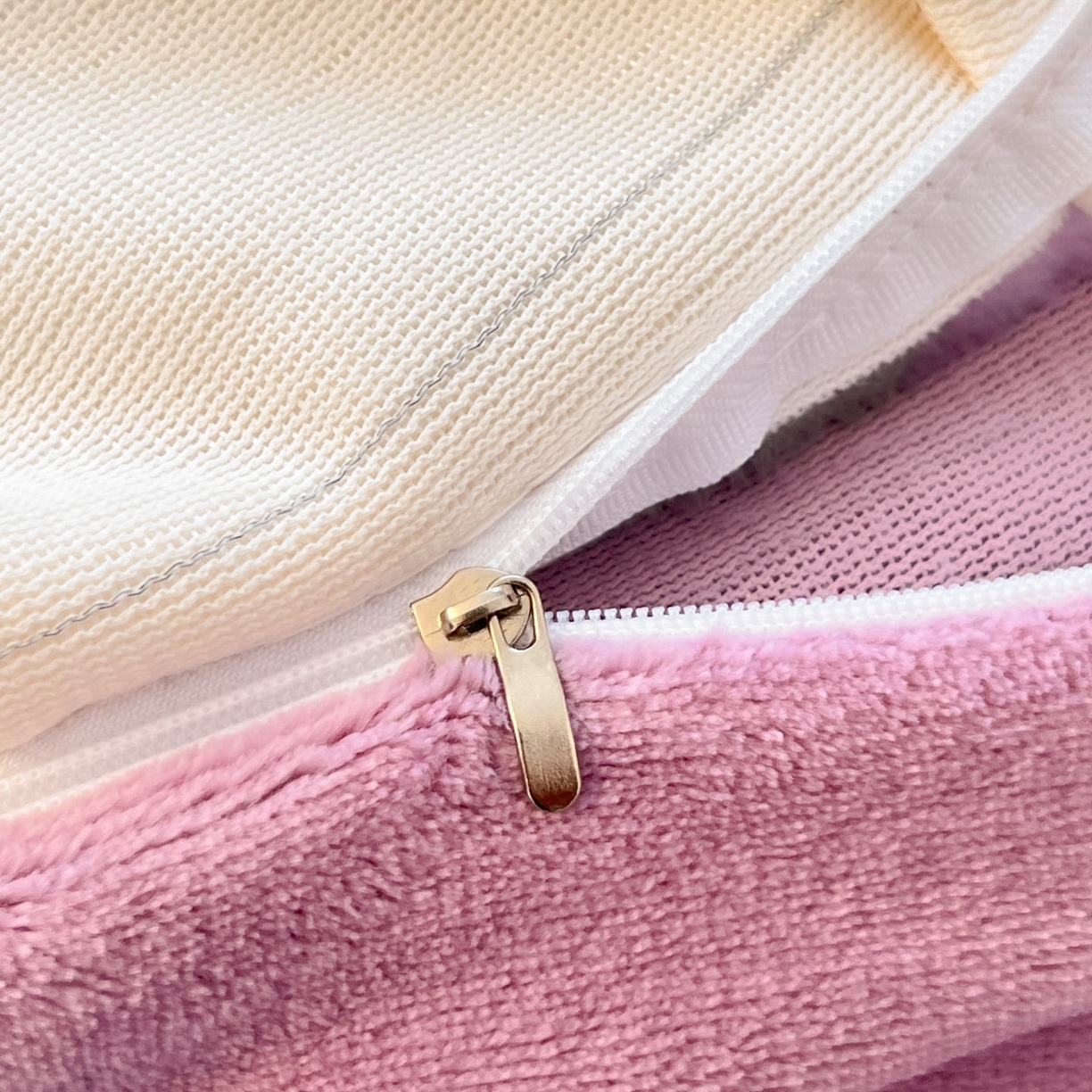 91家纺网 家纺一手货源 找家纺 川悦生活 2025新款A类韩版花边牛奶绒四件套 花边莉莉柒缇