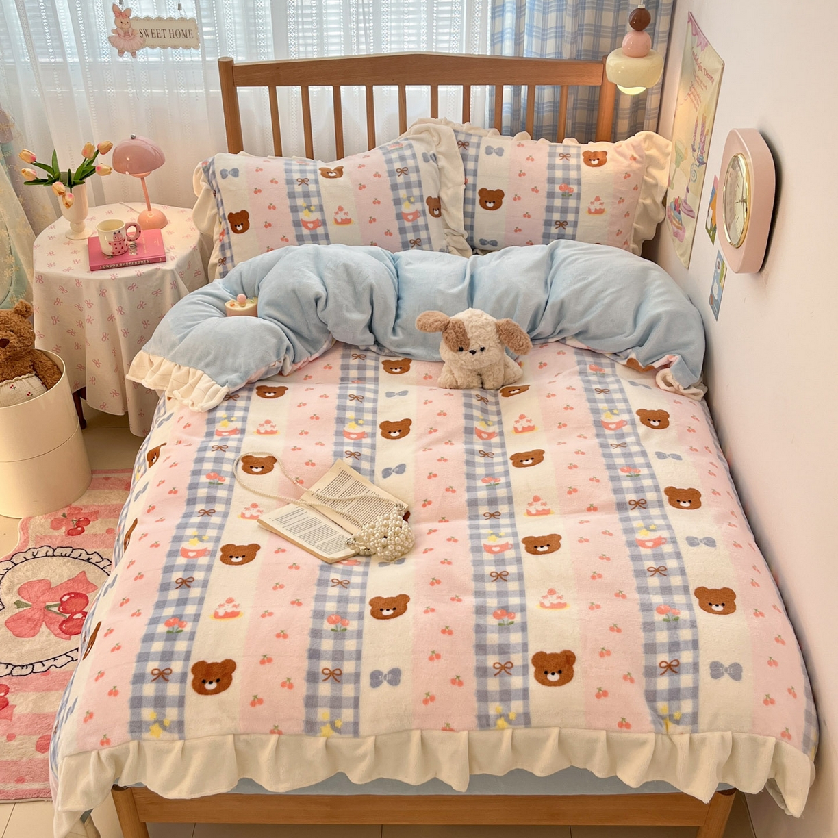 91家纺网 家纺一手货源 找家纺 川悦生活 2025新款A类韩版花边牛奶绒四件套 花边奶朵布丁熊