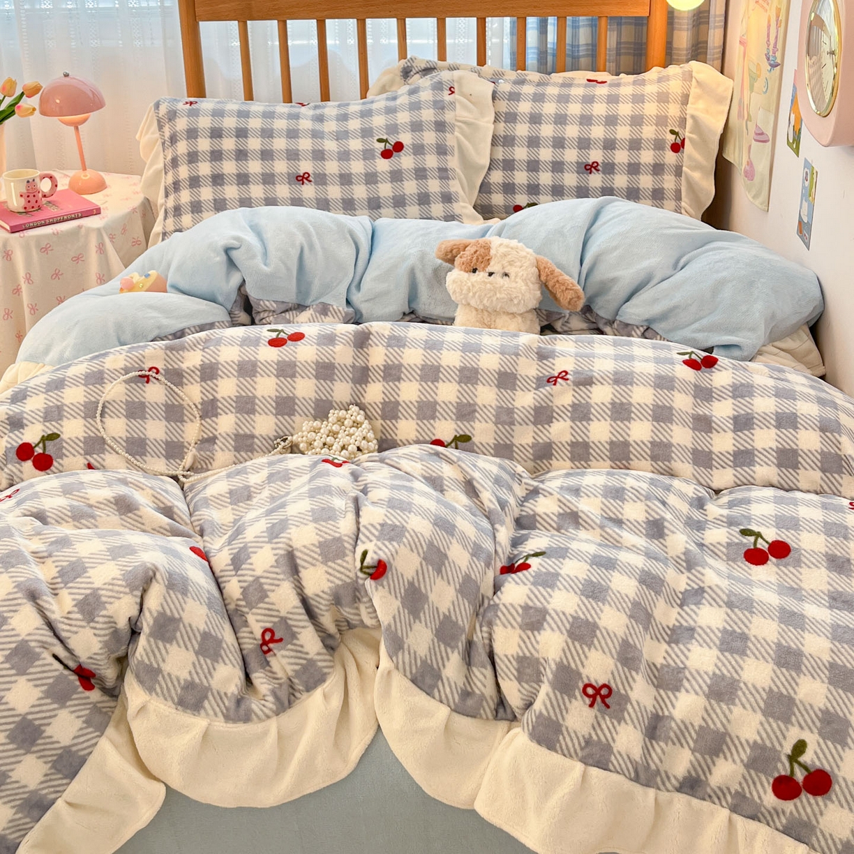 91家纺网 家纺一手货源 找家纺 川悦生活 2025新款A类韩版花边牛奶绒四件套 花边青天车厘