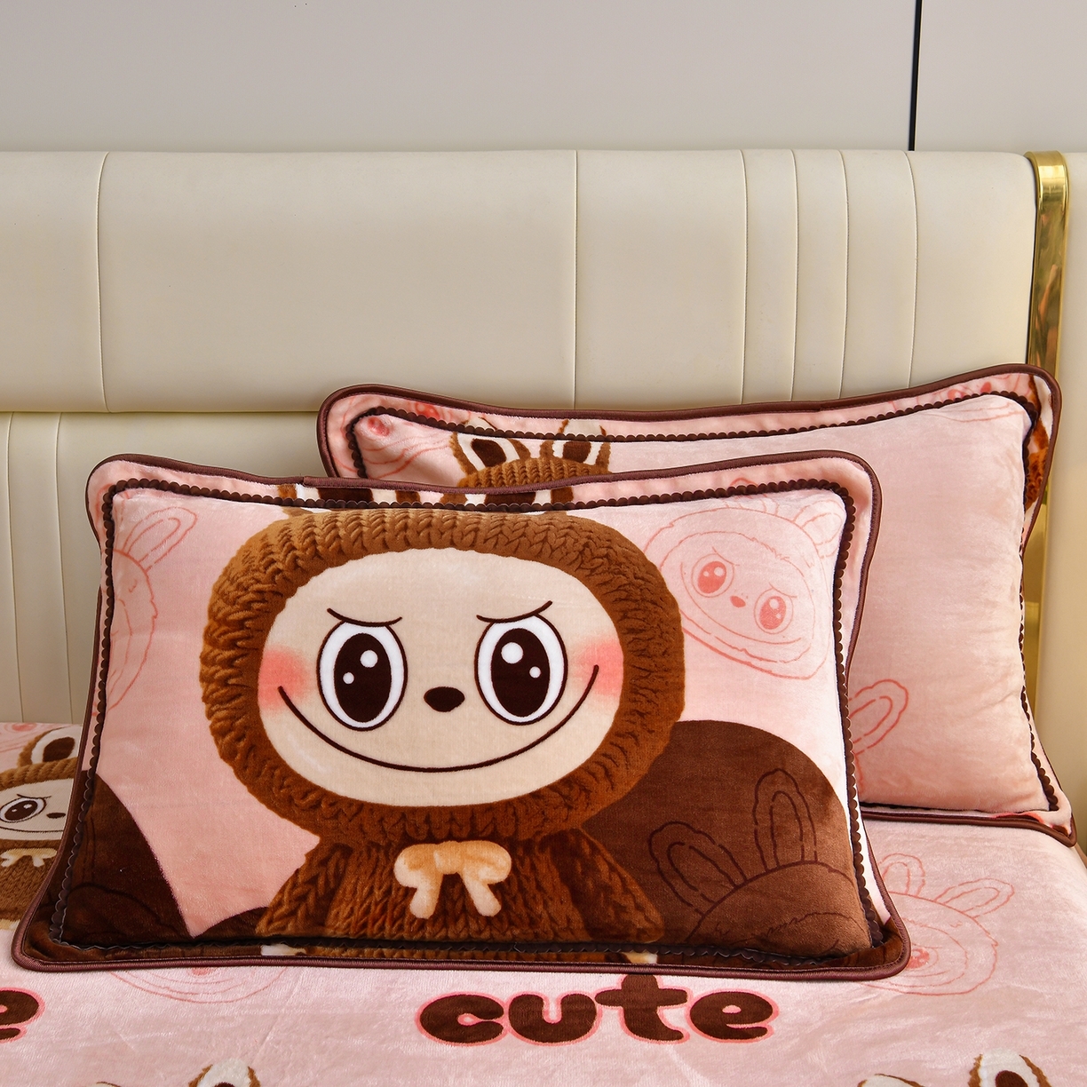 91家纺网 家纺一手货源 找家纺 （总）绒品荟家纺 2025新款8.5斤加厚牛奶绒金貂绒法莱绒四件套三件套冬季法兰绒床裙款高克重