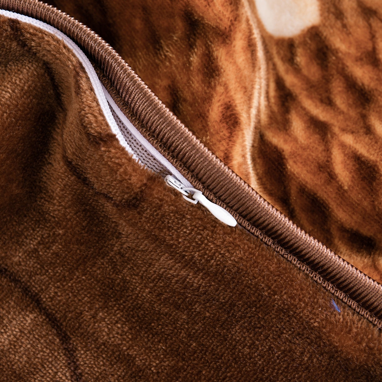 91家纺网 家纺一手货源 找家纺 （总）绒品荟家纺 2025新款加厚牛奶绒三件套金貂绒法莱绒冬季床单款床笠款学生宿舍单人三件套