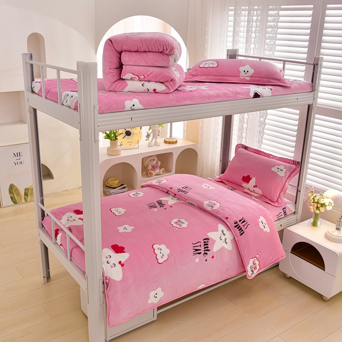 91家纺网 家纺一手货源 找家纺 （总）绒品荟家纺 2025新款加厚牛奶绒三件套金貂绒法莱绒冬季床单款床笠款学生宿舍单人三件套