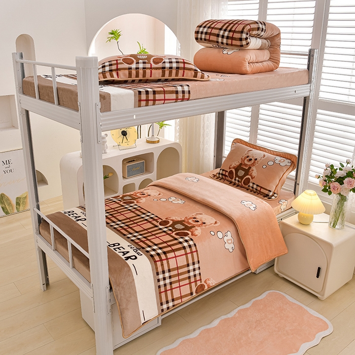 91家纺网 家纺一手货源 找家纺 （总）绒品荟家纺 2025新款加厚牛奶绒三件套金貂绒法莱绒冬季床单款床笠款学生宿舍单人三件套