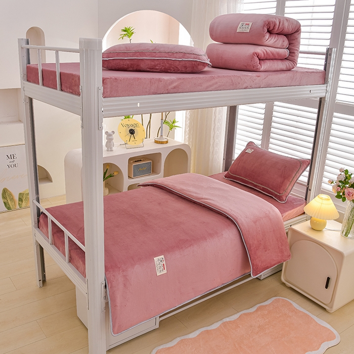 91家纺网 家纺一手货源 找家纺 （总）绒品荟家纺 2025新款加厚牛奶绒三件套金貂绒法莱绒冬季床单款床笠款学生宿舍单人三件套