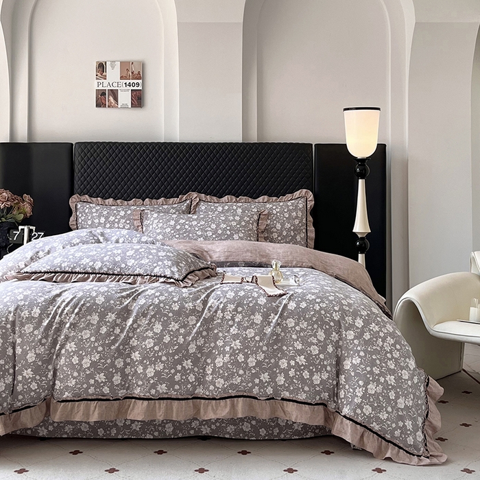 91家纺网 家纺一手货源 找家纺 金纱玉纺家纺 2025新款古法水洗花边床裙床单四件套 希露-灰