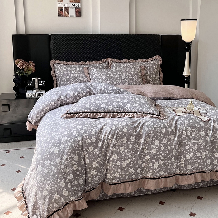 91家纺网 家纺一手货源 找家纺 金纱玉纺家纺 2025新款古法水洗花边床裙床单四件套 希露-灰