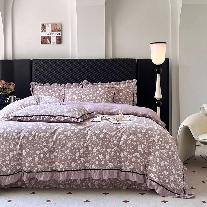 91家纺网 家纺一手货源 找家纺 金纱玉纺家纺 2025新款古法水洗花边床裙床单四件套 希露-紫豆沙