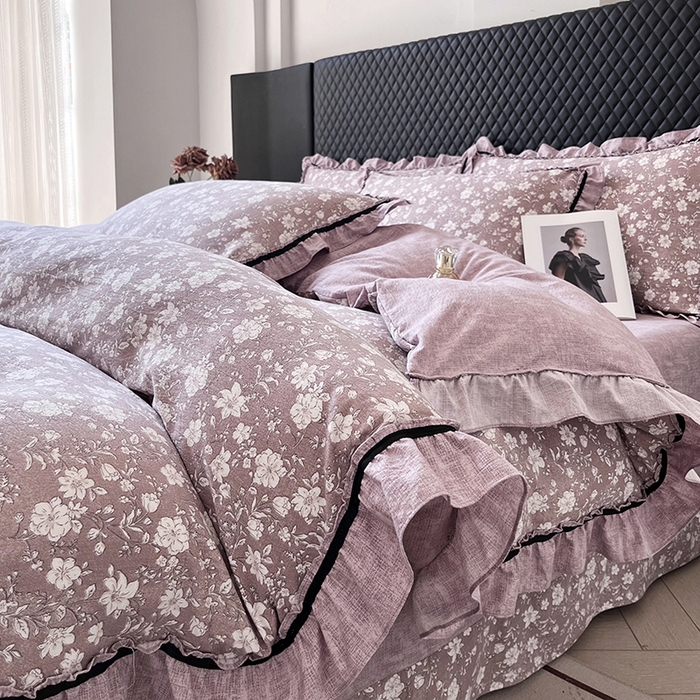 91家纺网 家纺一手货源 找家纺 金纱玉纺家纺 2025新款古法水洗花边床裙床单四件套 希露-紫豆沙