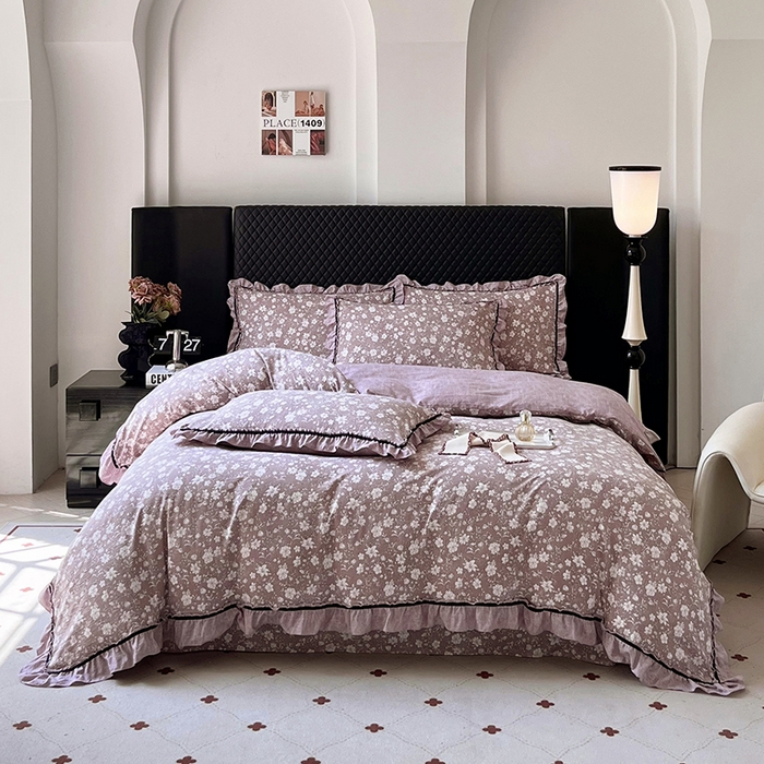 91家纺网 家纺一手货源 找家纺 金纱玉纺家纺 2025新款古法水洗花边床裙床单四件套 希露-紫豆沙