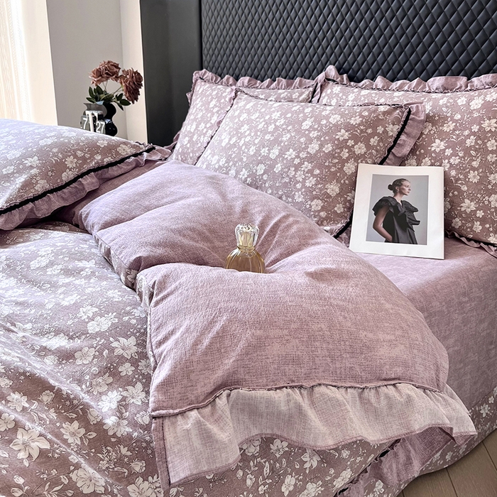 91家纺网 家纺一手货源 找家纺 金纱玉纺家纺 2025新款古法水洗花边床裙床单四件套 希露-紫豆沙