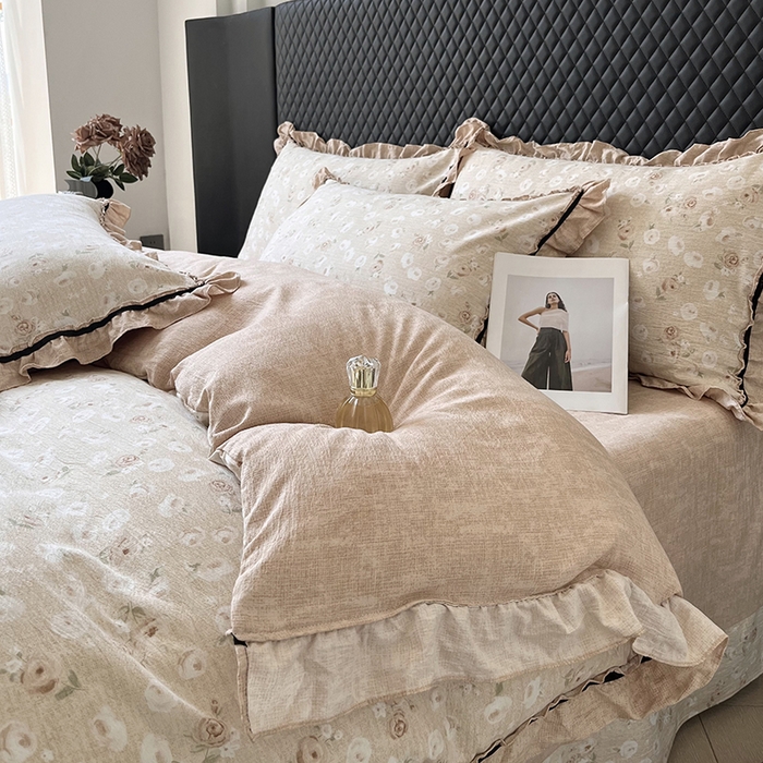 91家纺网 家纺一手货源 找家纺 金纱玉纺家纺 2025新款古法水洗花边床裙床单四件套 仙韵-黄