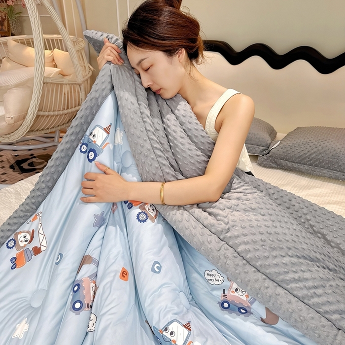 91家纺网 家纺一手货源 找家纺 （总）兜米家居 2025新款针织豆豆绒被纯手工包边卡通立体豆豆绒保暖被被子被芯