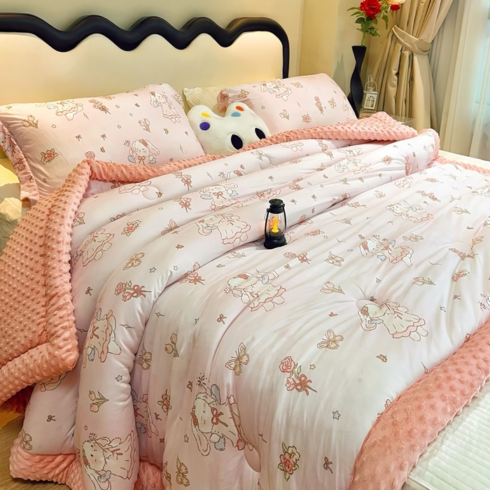 91家纺网 家纺一手货源 找家纺 兜米家居 2025新款针织豆豆绒被纯手工包边卡通立体豆豆绒保暖被被子被芯 可爱兔兔