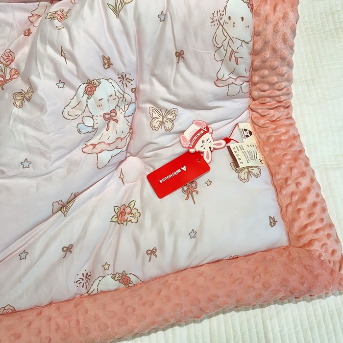 91家纺网 家纺一手货源 找家纺 兜米家居 2025新款针织豆豆绒被纯手工包边卡通立体豆豆绒保暖被被子被芯 可爱兔兔