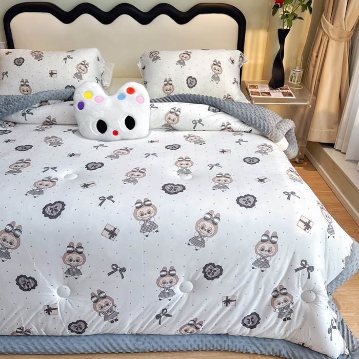 91家纺网 家纺一手货源 找家纺 兜米家居 2025新款针织豆豆绒被纯手工包边卡通立体豆豆绒保暖被被子被芯 拉tutu