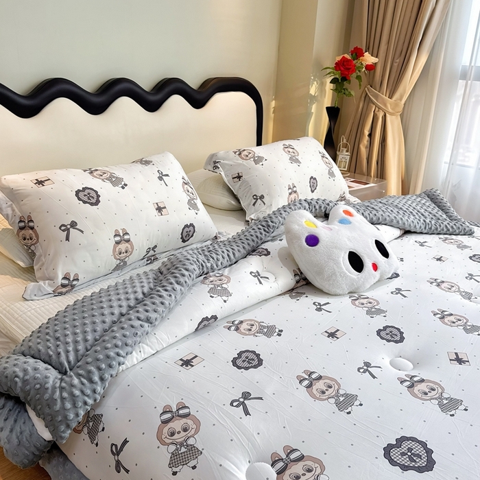 91家纺网 家纺一手货源 找家纺 兜米家居 2025新款针织豆豆绒被纯手工包边卡通立体豆豆绒保暖被被子被芯 拉tutu