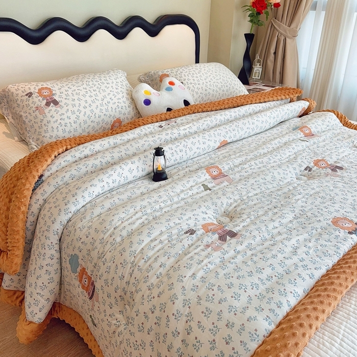 兜米家居 2025新款针织豆豆绒被纯手工包边卡通立体豆豆绒保暖被被子被芯 兰花小狮子