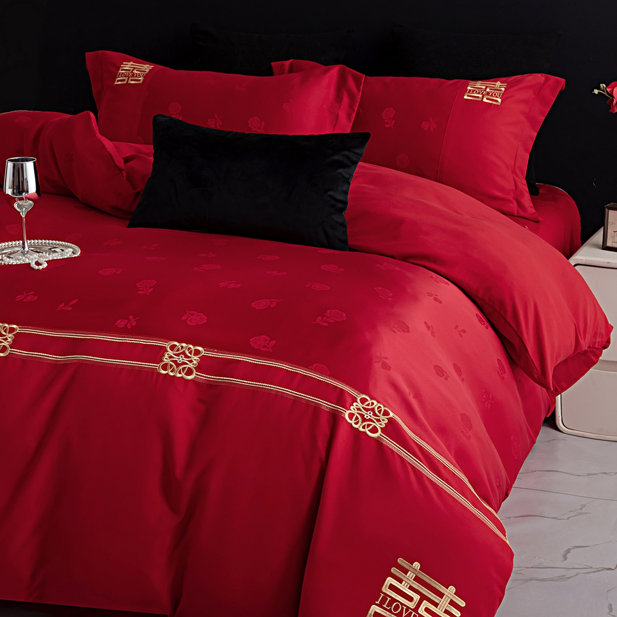 91家纺网 家纺一手货源 找家纺 金麦家纺 2025新款亲肤提花面料刺绣婚庆四件套-婚庆系列 热情玫瑰