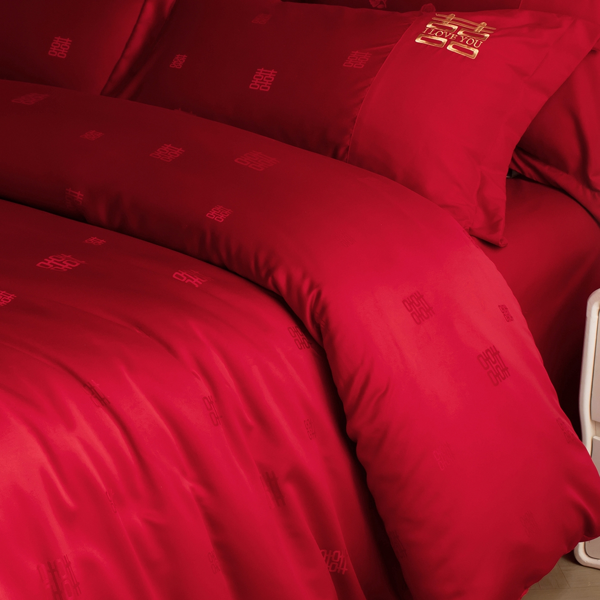 91家纺网 家纺一手货源 找家纺 金麦家纺 2025新款亲肤提花面料刺绣婚庆四件套-婚庆系列 喜悦