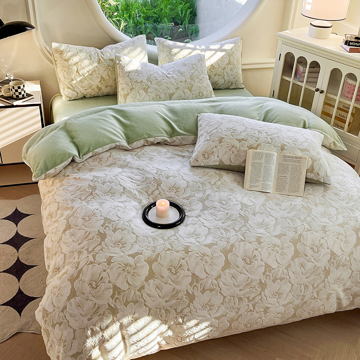 91家纺网 家纺一手货源 找家纺 大境 2025秋冬新款A类230克牛奶绒雕花烂花绒宝宝绒床笠款床单款四件套 浪漫花香 绿