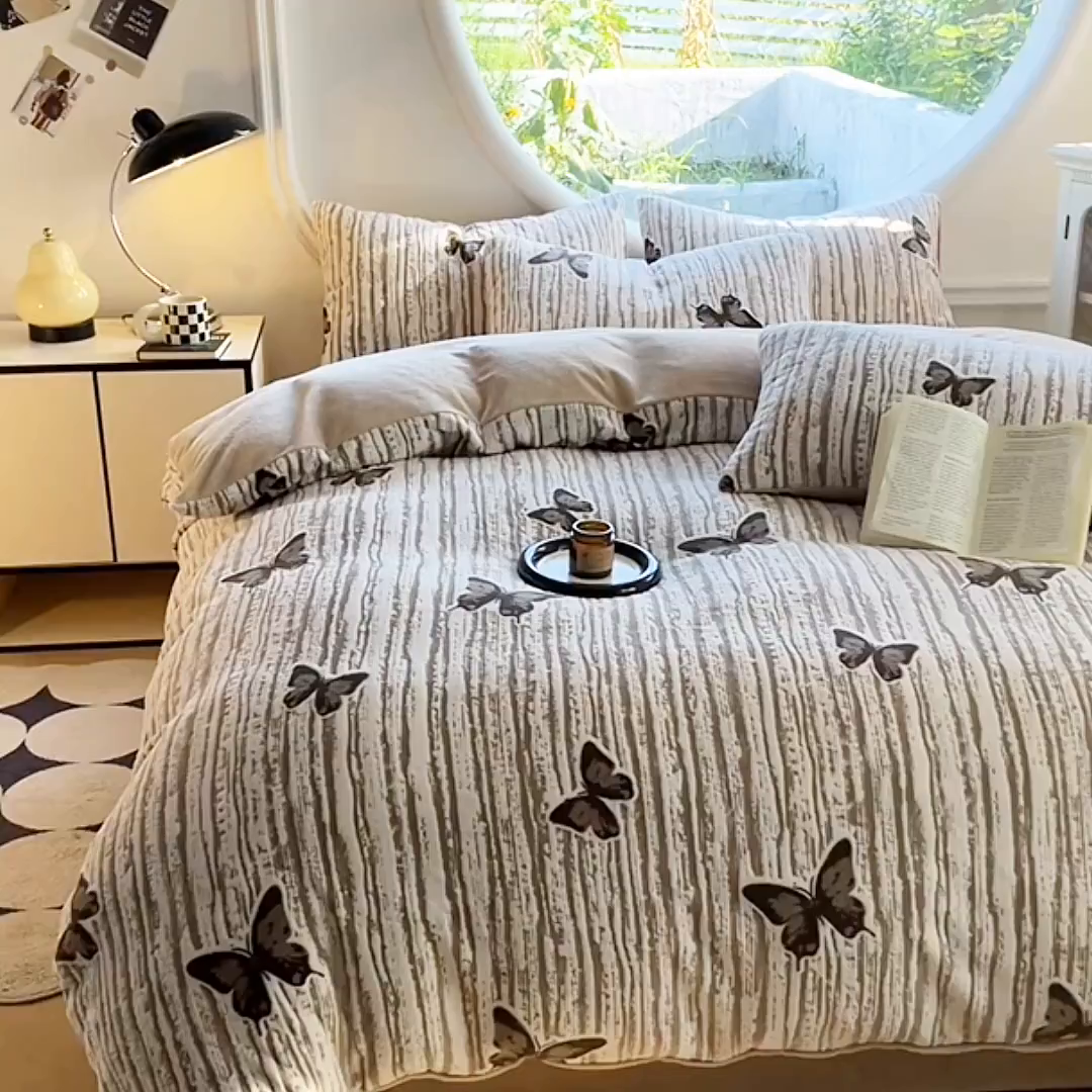 91家纺网 家纺一手货源 找家纺 （总）大境 2025秋冬新款A类230克牛奶绒雕花烂花绒宝宝绒床笠款床单款四件套