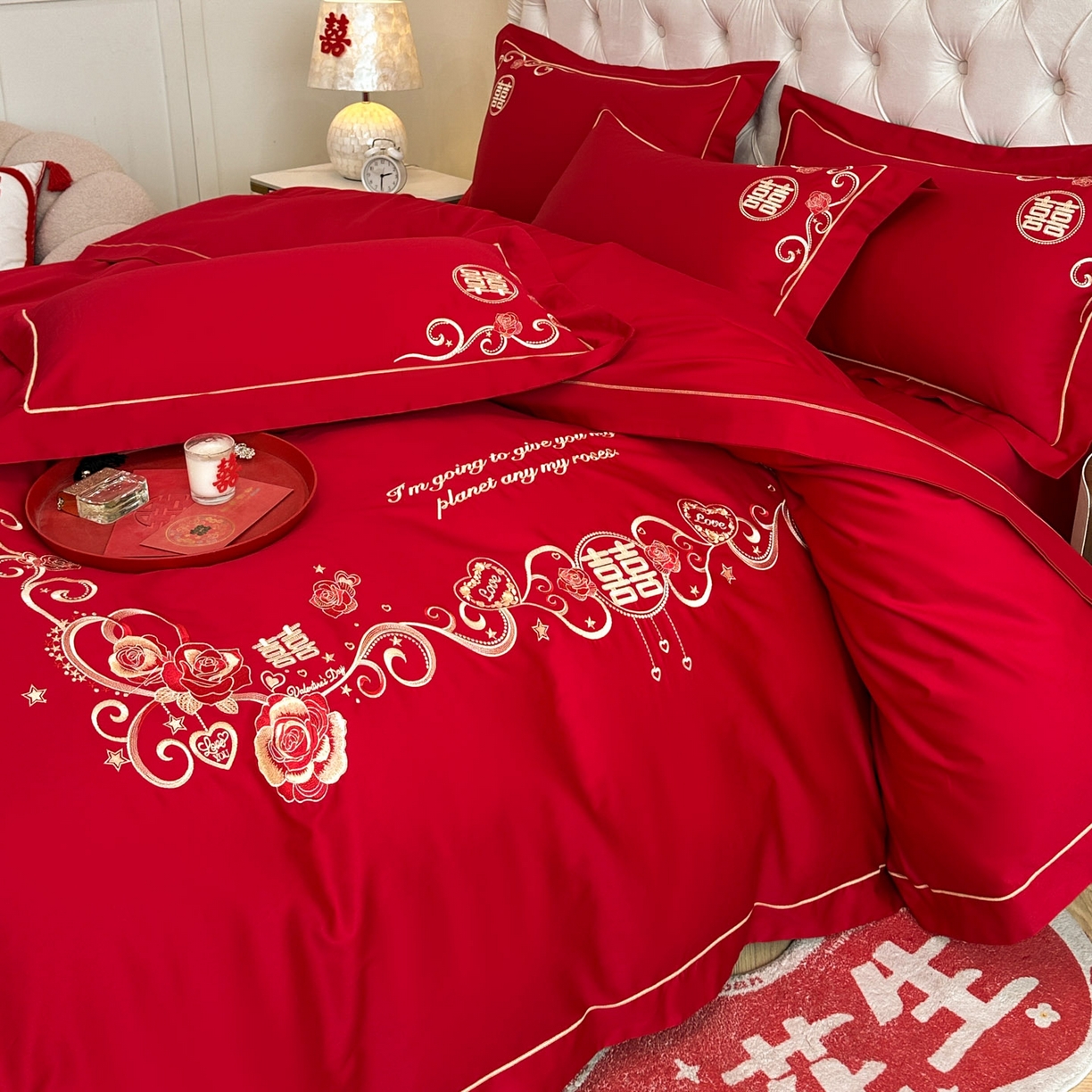 91家纺网 家纺一手货源 找家纺 金麦家纺 2025新款亲肤磨毛刺绣婚庆四件套 喜爱