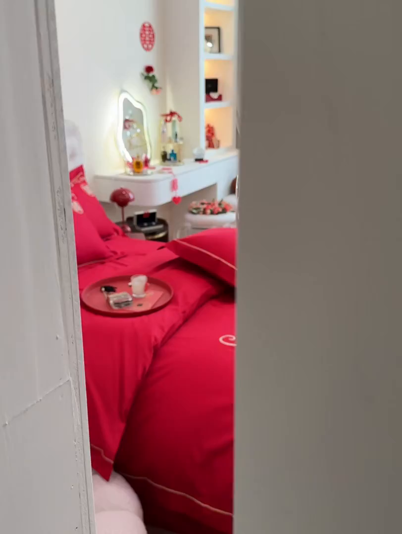 91家纺网 家纺一手货源 找家纺 金麦家纺 2025新款亲肤磨毛刺绣婚庆四件套 喜爱