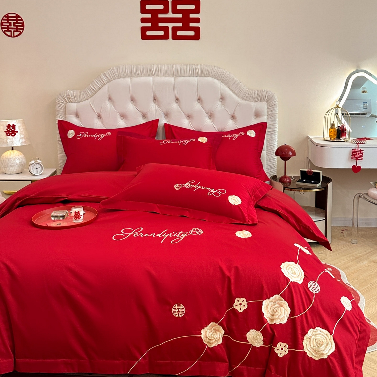 91家纺网 家纺一手货源 找家纺 金麦家纺 2025新款亲肤磨毛刺绣婚庆四件套 玫瑰有约