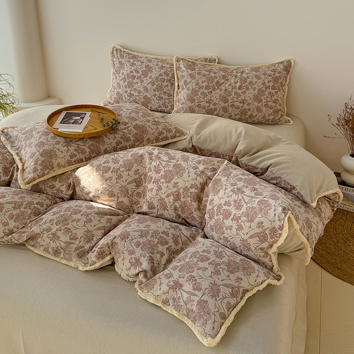 91家纺网 家纺一手货源 找家纺 竹合家纺 2026高克重流苏色织亚麻复古侘寂风小布袋四件套（零售价格不可低于148元） 流苏雨露麻-铃兰颂粉